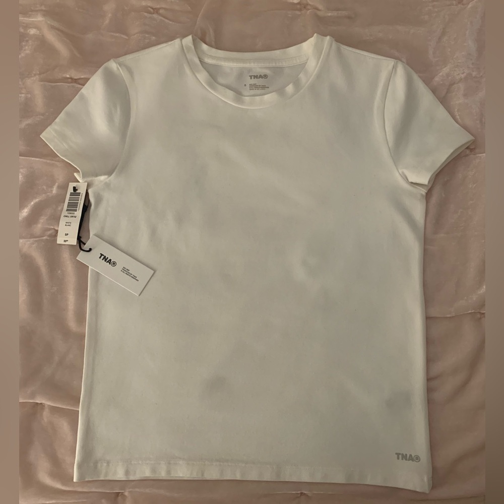 Aritzia White Short Sleeve Tee